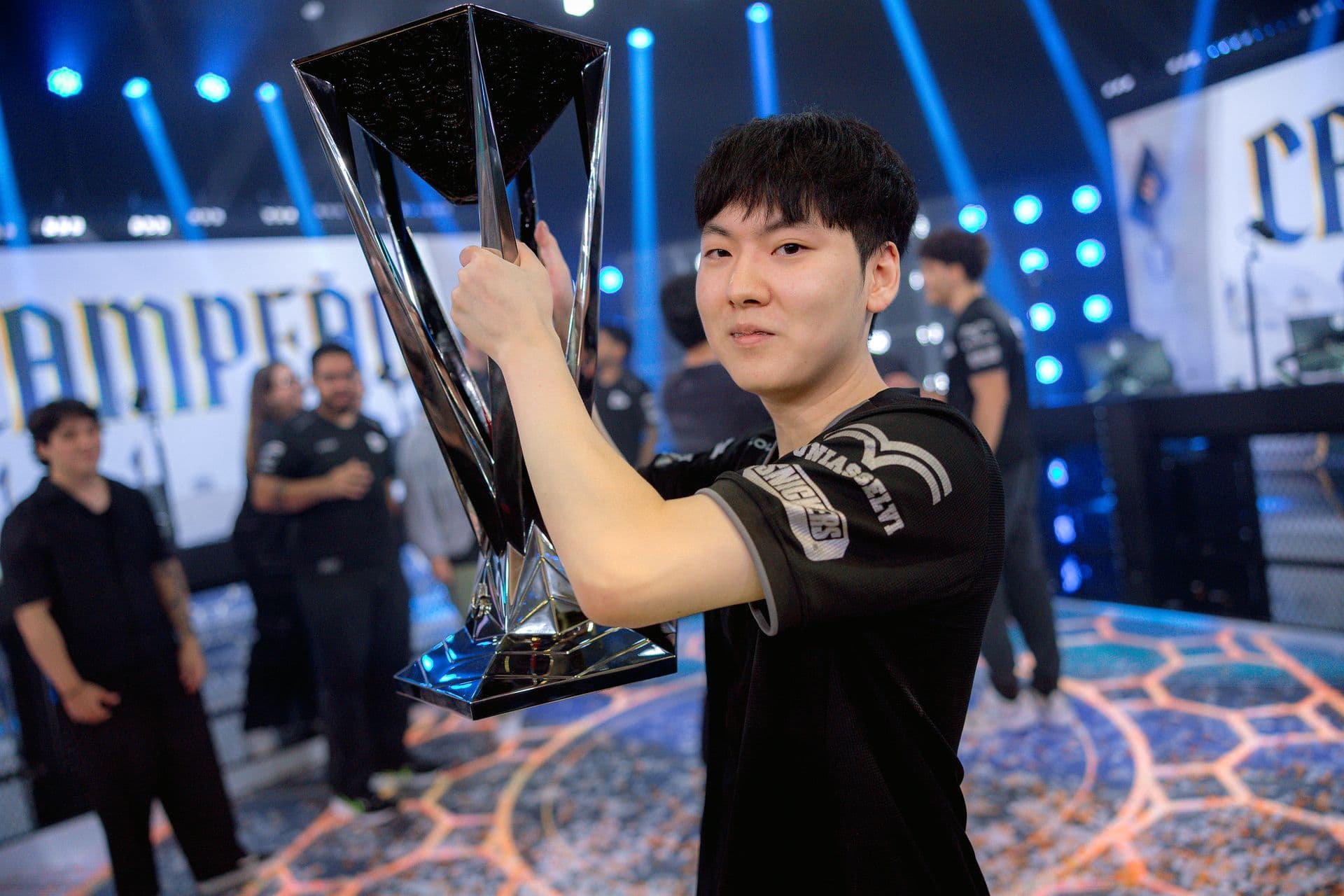 Youngjaer lifting cblol cup