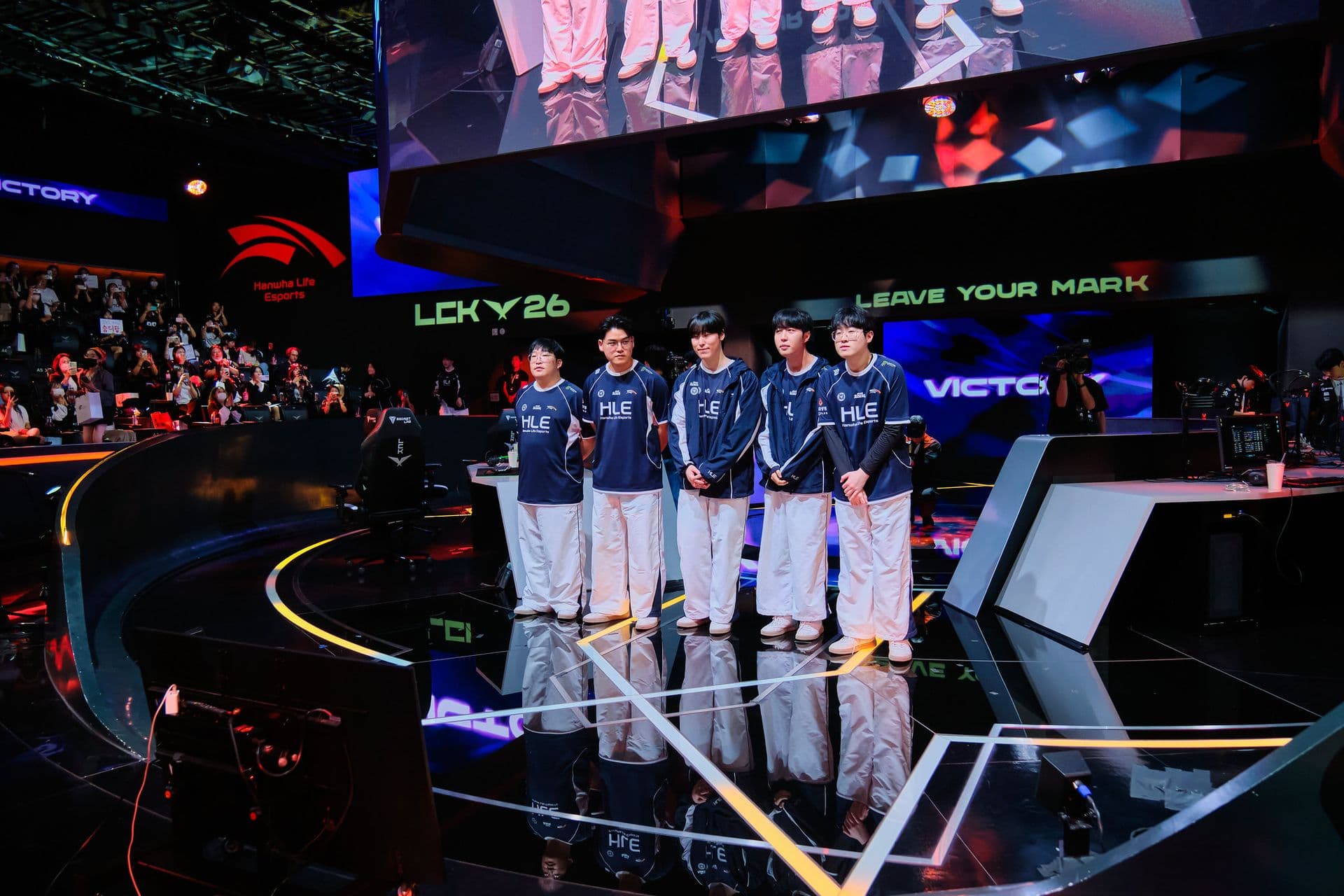 HLE LCK 26
